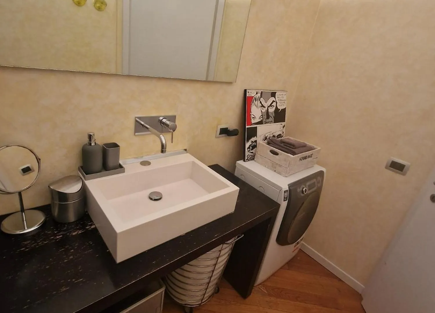 Whippet House Apartment Bergamo Italy